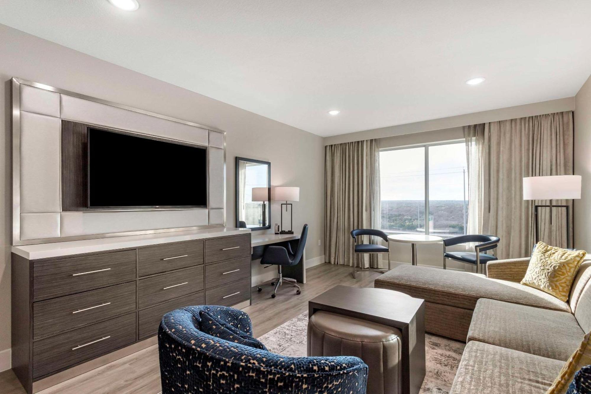 Cambria Hotel Austin Uptown Near The Domain Exteriör bild