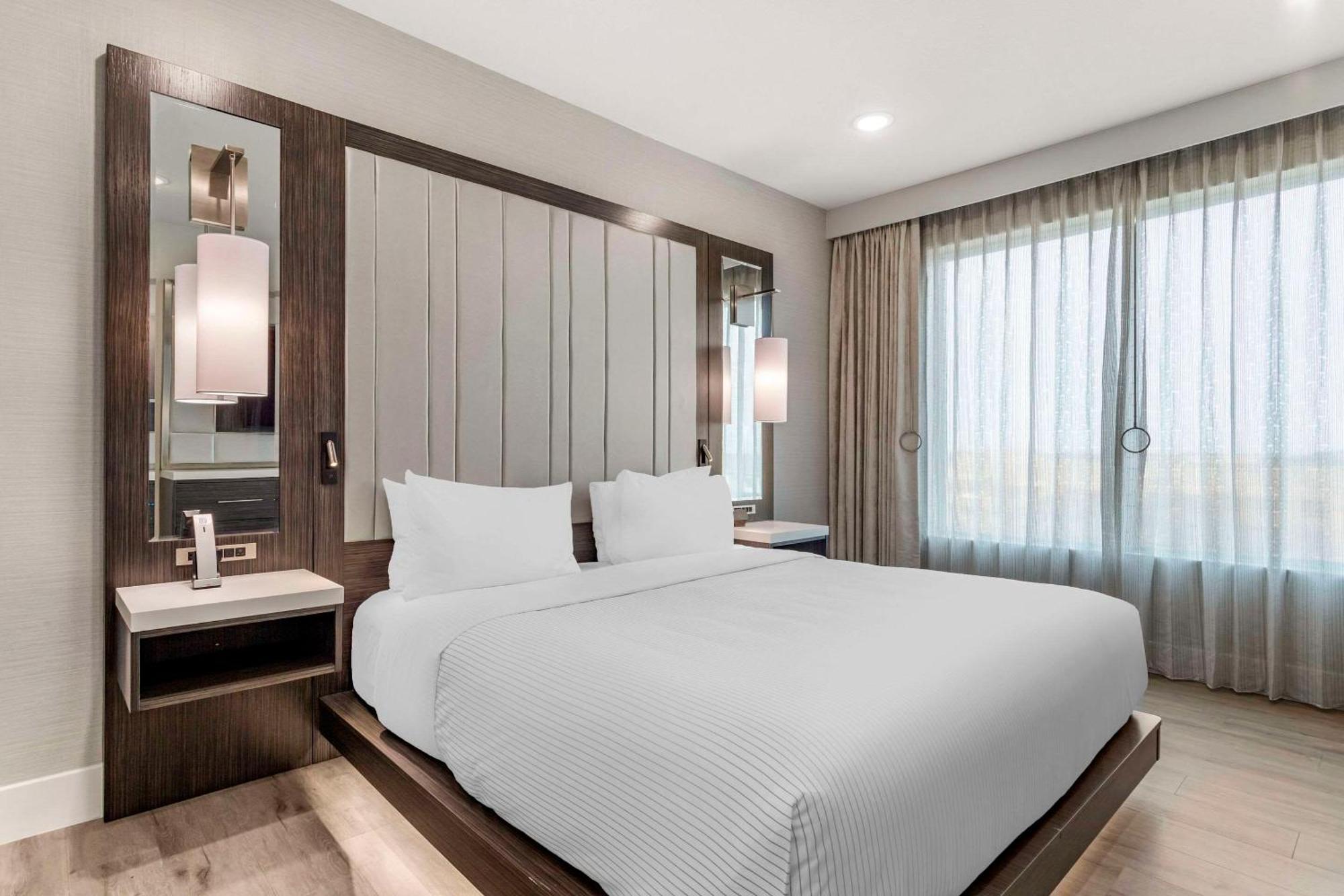 Cambria Hotel Austin Uptown Near The Domain Exteriör bild