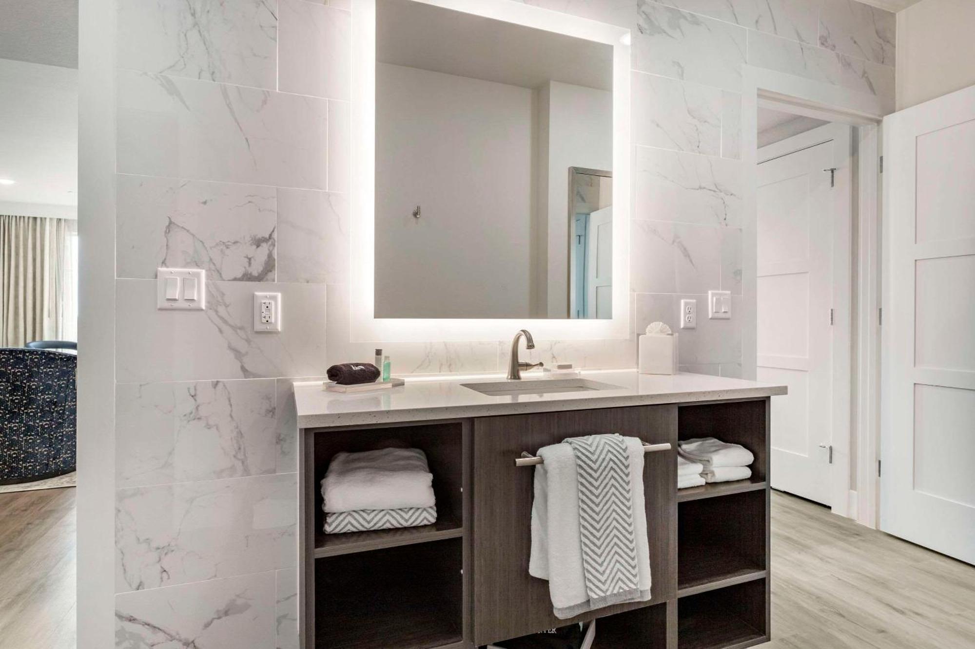 Cambria Hotel Austin Uptown Near The Domain Exteriör bild