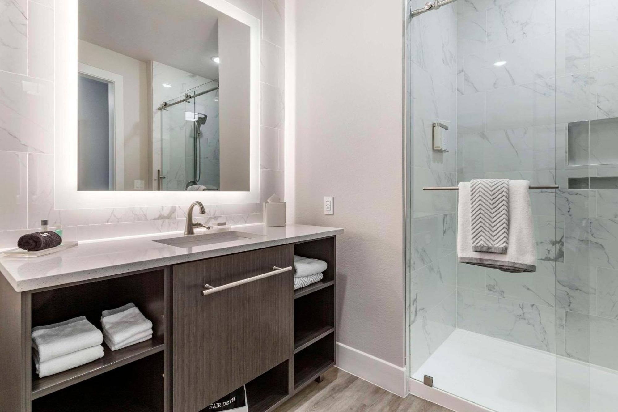 Cambria Hotel Austin Uptown Near The Domain Exteriör bild